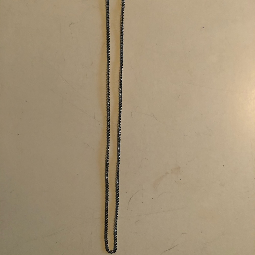 Silver colored chain necklace